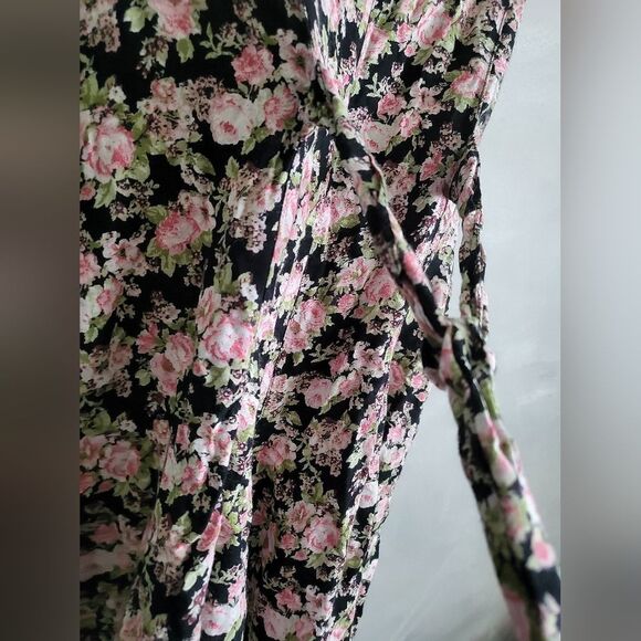 Live Life By Sanctuary Floral Romper Button Front Tie back Flowy Cottage Sz S - Picture 3 of 14
